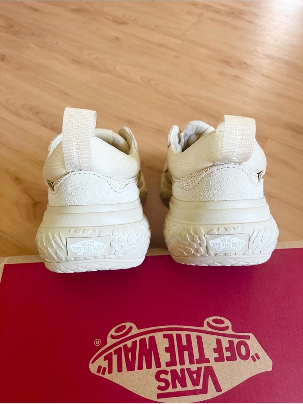 Vans UltraRange Neo VR3 Shoe
Women 8.5 US - Picture 7 of 8